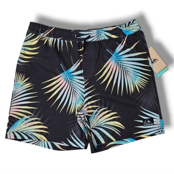 NWT QUIKSILVER SWIMMING SHORTS - Picture 2 of 4